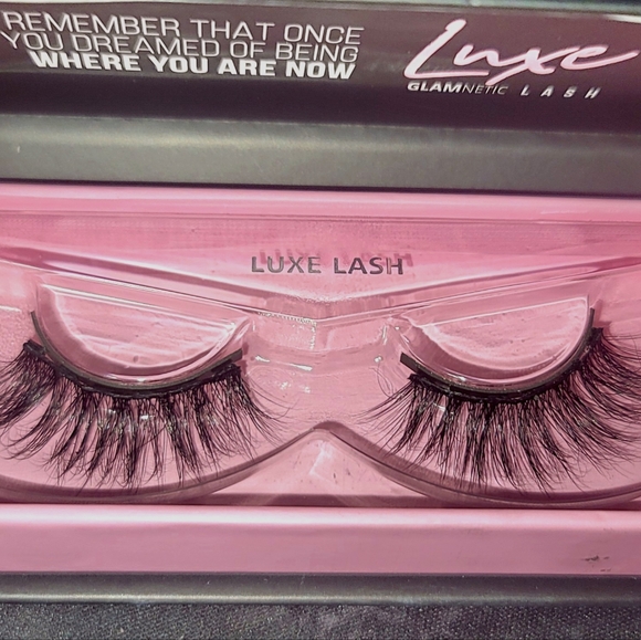 Glamnetic Luxe Lashes - Picture 2 of 2